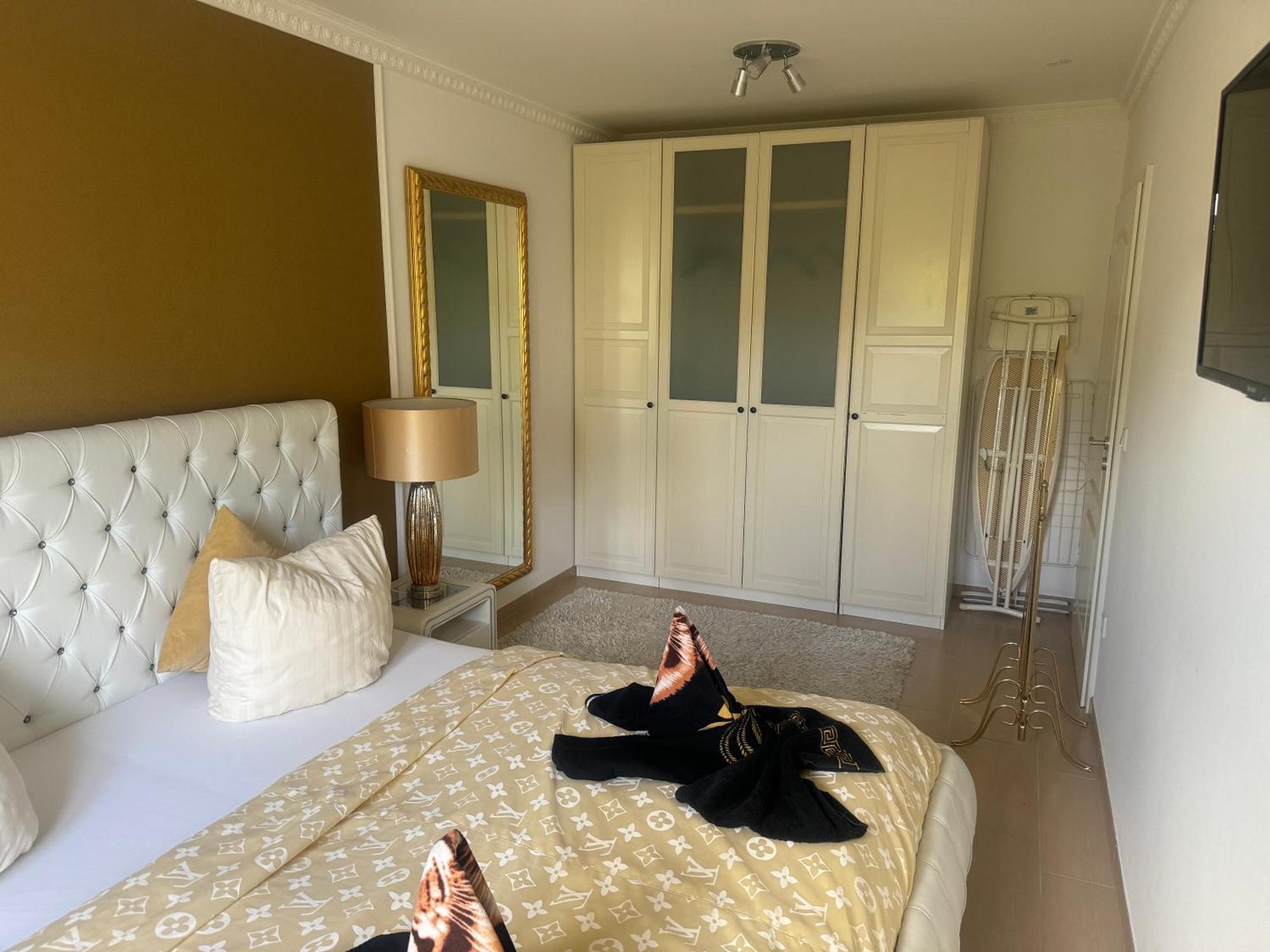 Tiffany'S Ferienapartments Sind Alles, Ausser... Gewoehnlich!!! Timmendorfer Strand Exteriör bild